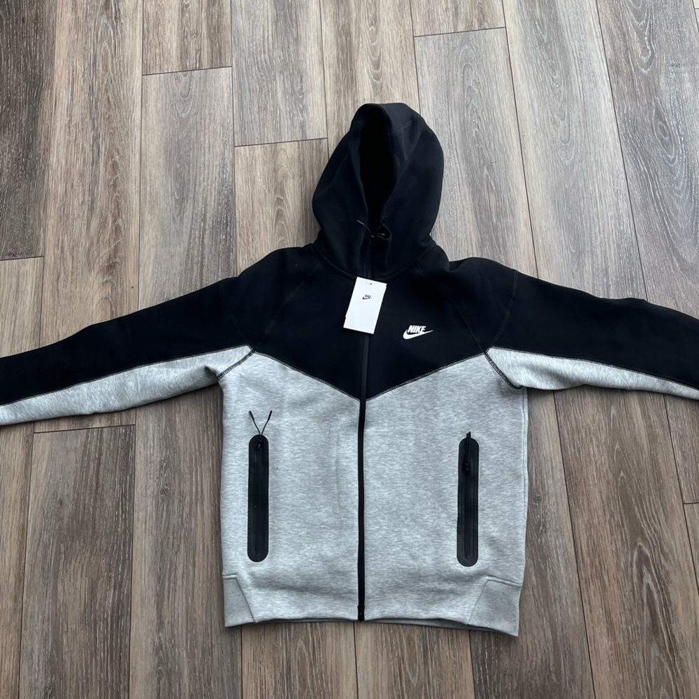 Nike Tech Fleece Size Medium(Grey and Black)